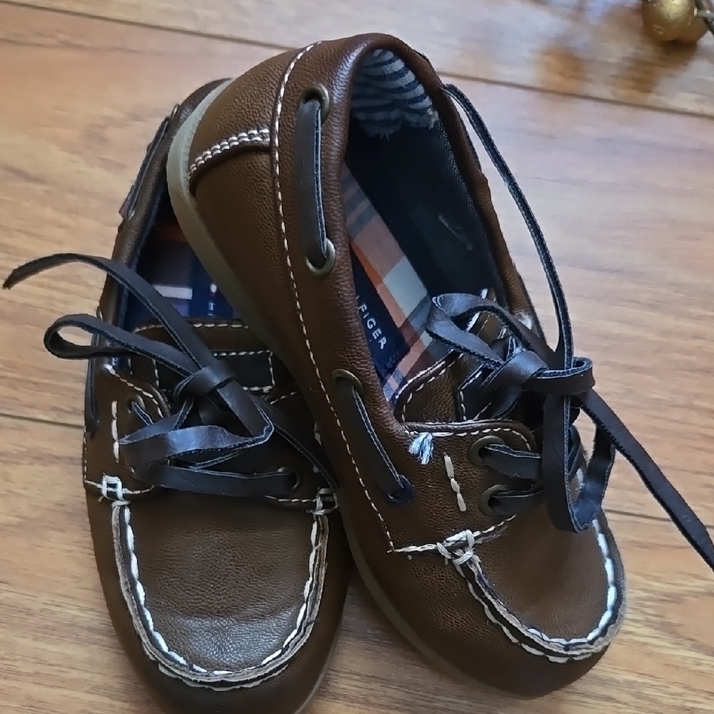 Tommy Hilfiger | Lil Tyson Brown Toddler Lace Up Loafers Shoes - Picture 8 of 8